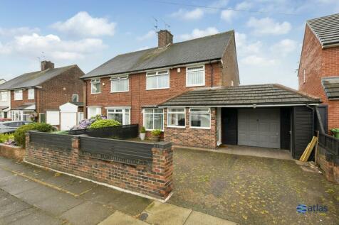 3 bedroom semi-detached house for sale