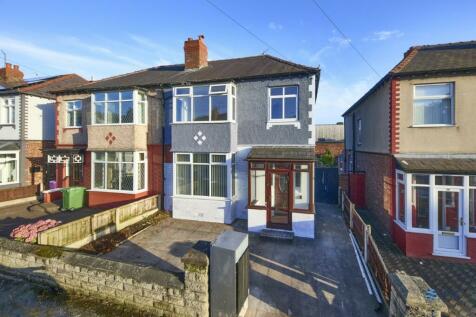 3 bedroom semi-detached house for sale