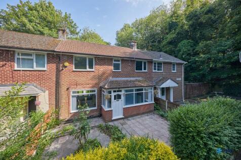4 bedroom terraced house for sale