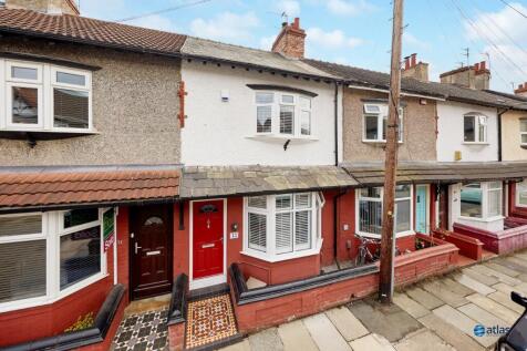 2 bedroom terraced house for sale