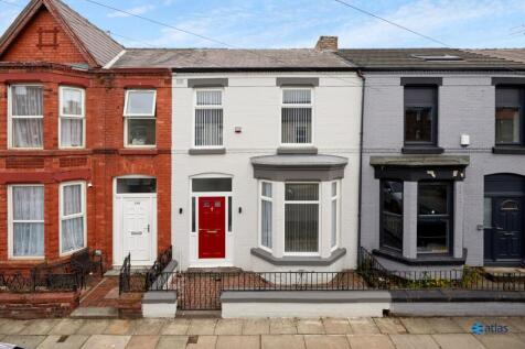 4 bedroom terraced house for sale