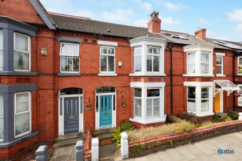 4 bedroom terraced house for sale