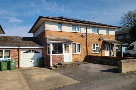 Hornchurch Road, Southampton SO16 3 bed semi