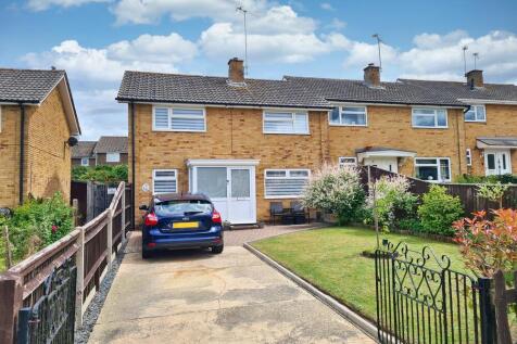 3 bedroom end of terrace house for sale