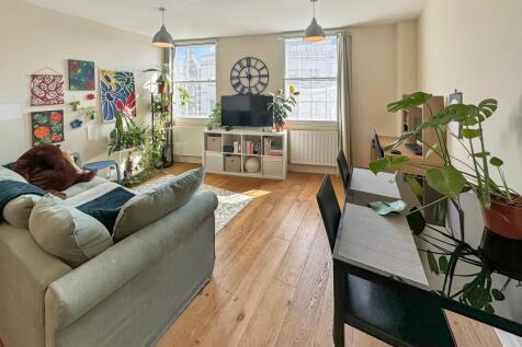 King Street, Central Twickenham 1 bed flat for sale