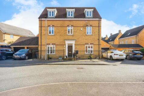 5 bedroom detached house for sale