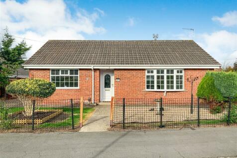 2 bedroom detached bungalow for sale