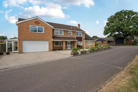 Okebourne Park, Liden, Swindon, SN3 5 bed detached house for sale