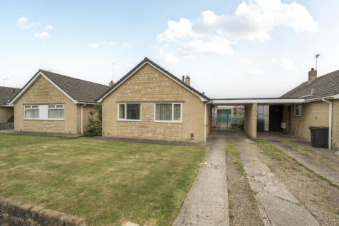 Greenway Close, Nythe, Swindon, SN3 3 bed detached house for sale