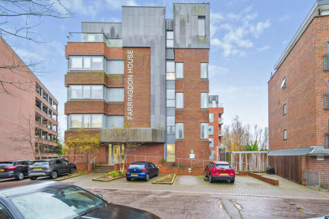 Wood Street, East Grinstead, West Sussex 1 bed apartment for sale