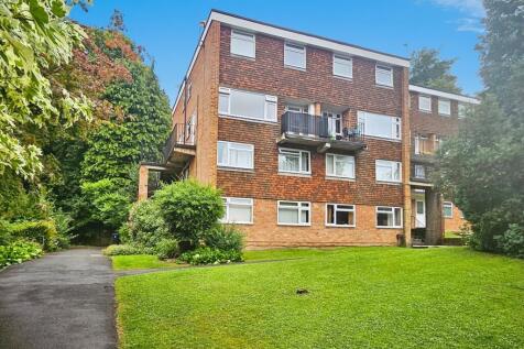 Newton Court, Haywards Heath, West... 2 bed maisonette for sale
