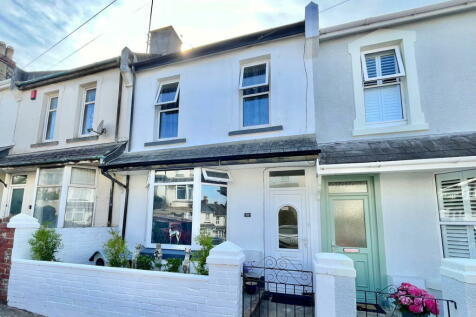 3 bedroom terraced house for sale