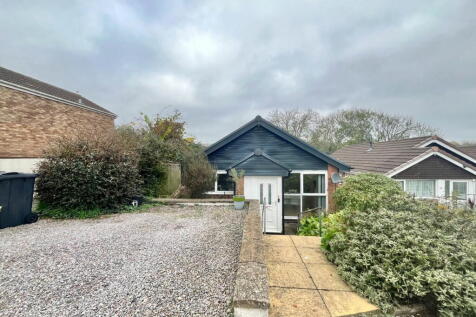 Harbourne Avenue, Paignton 2 bed detached bungalow for sale