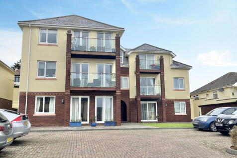 Cliff Park Road, Paignton 2 bed apartment for sale