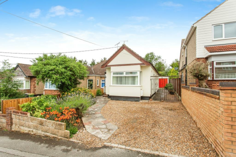 2 bedroom semi-detached bungalow for sale