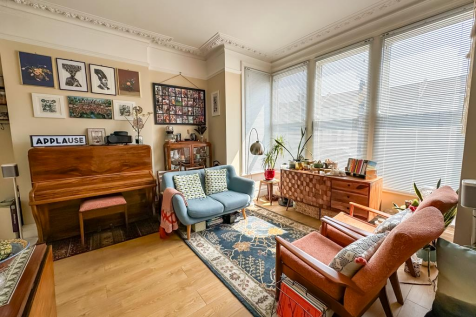 1 bedroom flat for sale