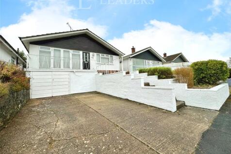 Viking Way, Waterlooville, Hampshire 3 bed bungalow for sale