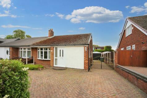 3 bedroom semi-detached bungalow for sale