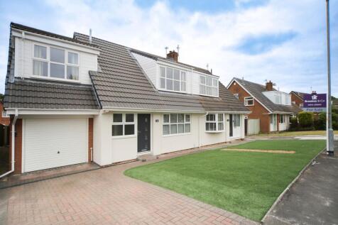 4 bedroom semi-detached house for sale