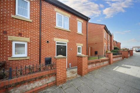 2 bedroom terraced house for sale