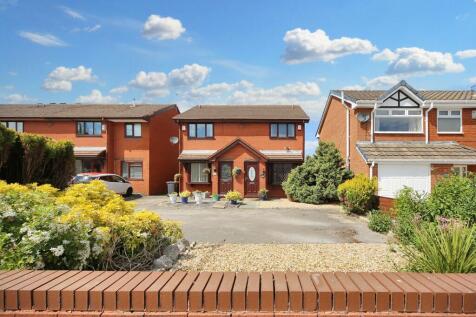 2 bedroom semi-detached house for sale