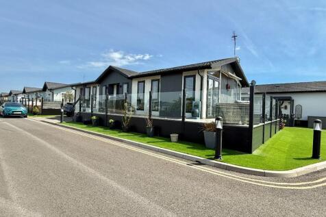 Pebble Road, Sandy Bay, Thorney Bay... 2 bed park home for sale