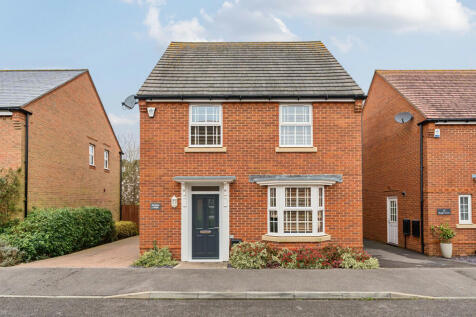 Bridger Close, Felpham, Bognor Regis 4 bed detached house for sale