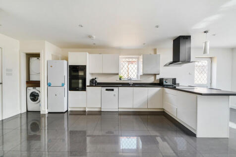 Lincoln Avenue, Rose Green, Bognor Regis 3 bed detached house for sale