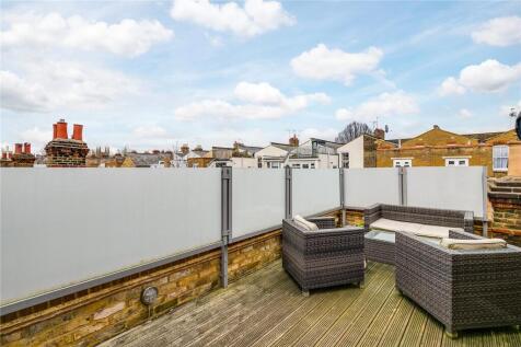 Ingelow Road, London 2 bed maisonette for sale