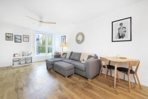 Flotilla House, Juniper Drive... 2 bed flat for sale