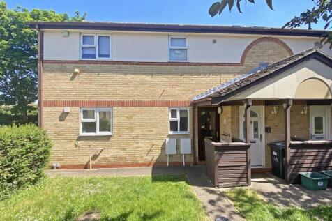 2 bedroom maisonette for sale