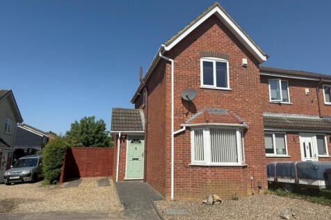 2 bedroom semi-detached house for sale