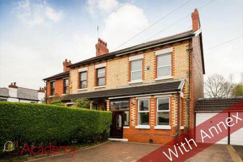 4 bedroom semi-detached house for sale