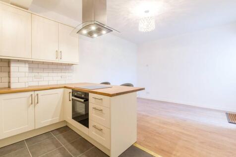 Wood Street, Walthamstow, London, E17 2 bed flat for sale