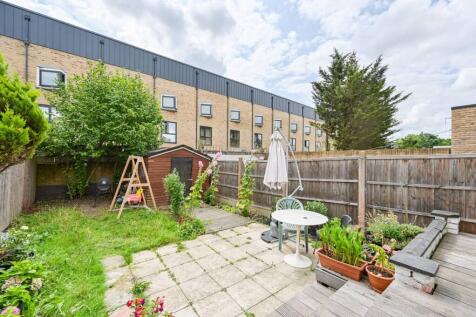 Rushcroft Road, Chingford, London, E4 3 bed terraced house for sale