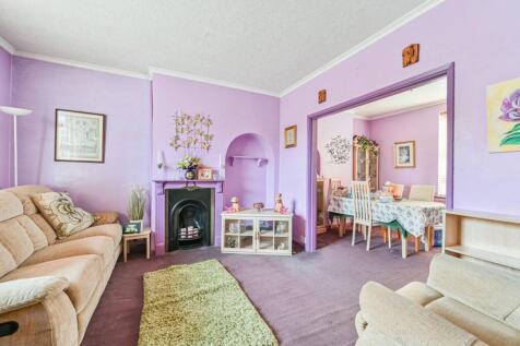 Oakridge Road, Downham, Bromley, BR1 2 bed end of terrace house for sale