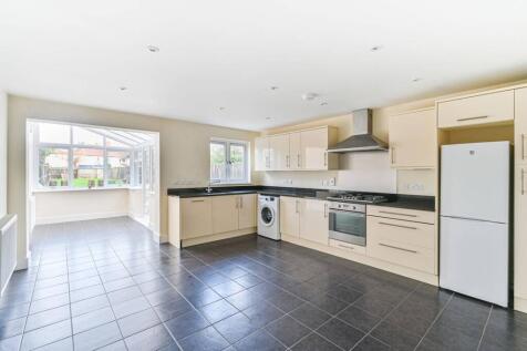Cumberland Road, Bromley, BR2 4 bed semi