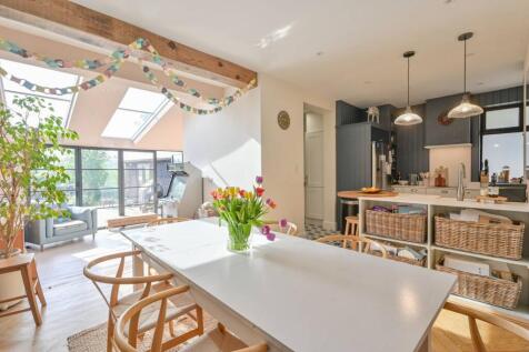 Kent House Road, Beckenham, BR3 5 bed semi
