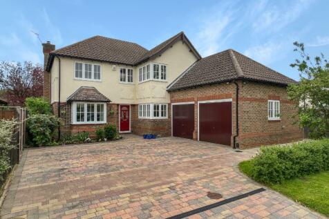 5 bedroom detached house for sale