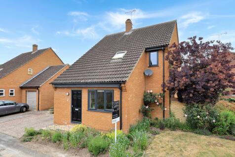 Stapleford CB22 3 bed detached house for sale