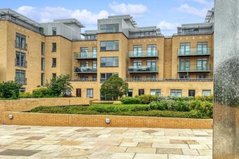 Cambridge CB2 2 bed apartment for sale