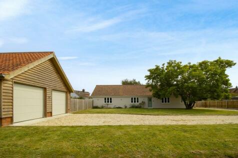 4 bedroom detached bungalow for sale