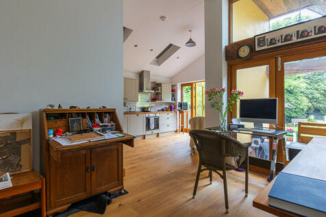 2 bedroom barn conversion for sale