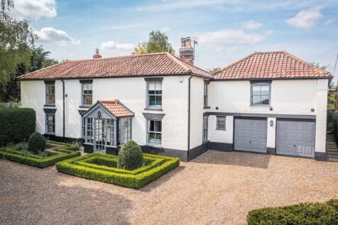 Halvergate 5 bed detached house for sale
