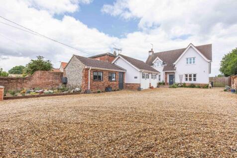 Upton 5 bed detached house for sale