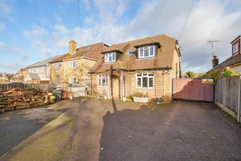 Maidenhead,  Berkshire,  SL6 5 bed detached house for sale