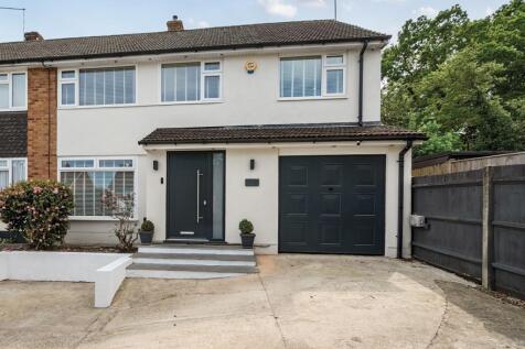 4 bedroom semi-detached house for sale