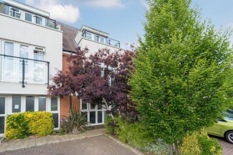 Maidenhead,  Berkshire,  SL6 3 bed end of terrace house for sale