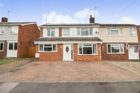 5 bedroom semi-detached house for sale