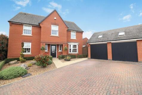 Chippenham Close, Wellingborough NN8 4 bed detached house for sale